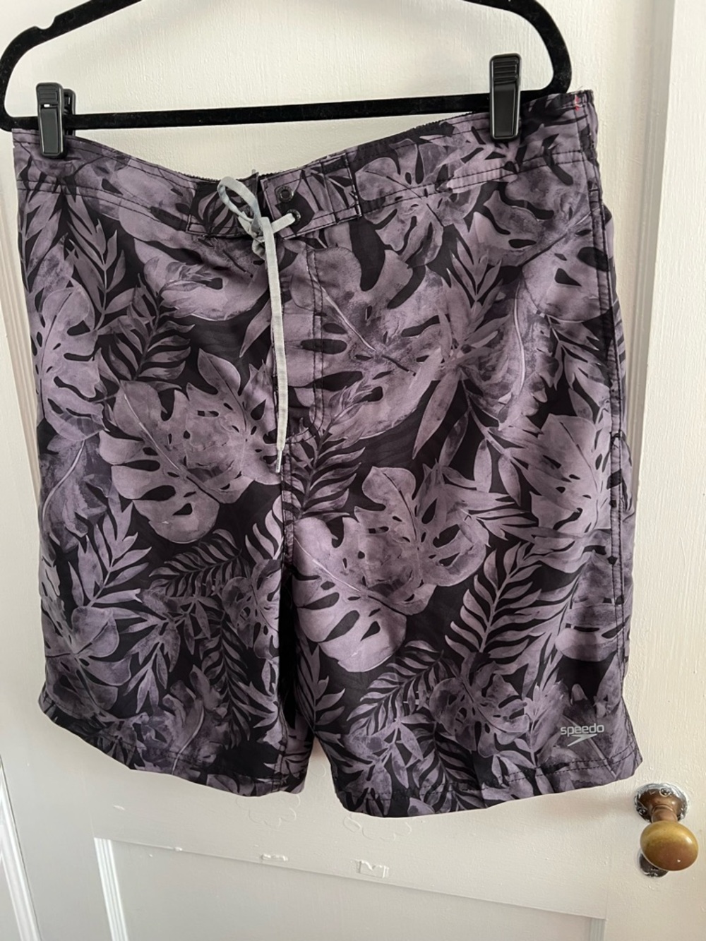 Speedo Men's Gray and Black Tropical Print Swim Shorts Sz XL